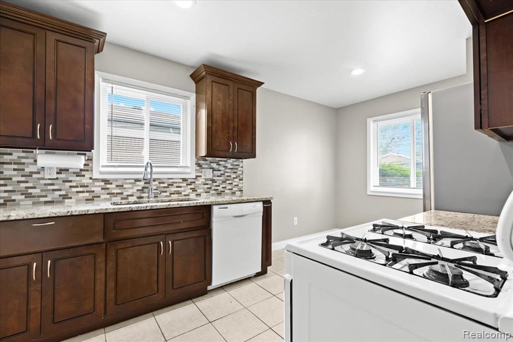 8111 Timken Avenue Warren, MI 48089 - Photo 6 of 17