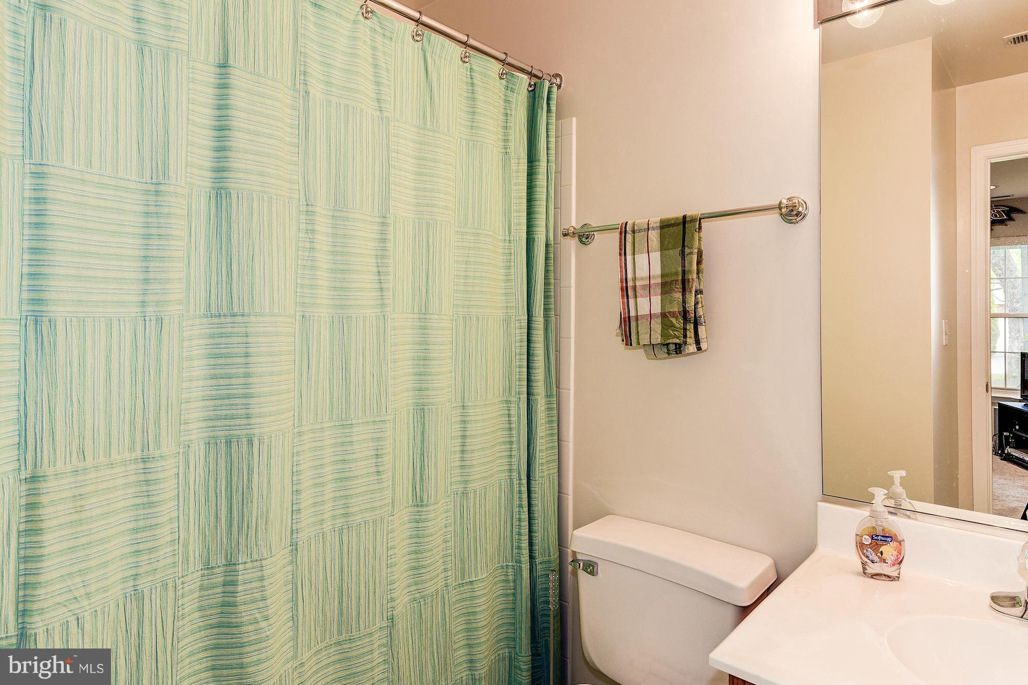 1802 Locust Grove Road Silver Spring, MD 20910 - Photo 16 of 18 Bath