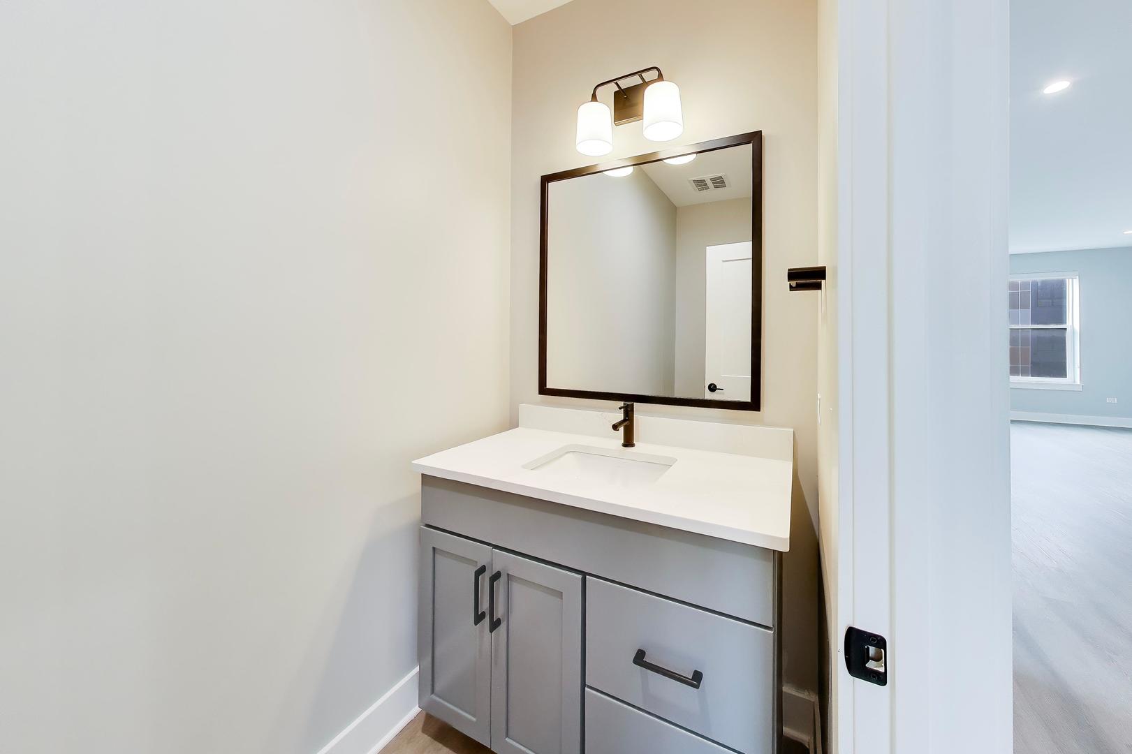 5424 Old Orchard Road Skokie, IL 60077 - Photo 8 of 41