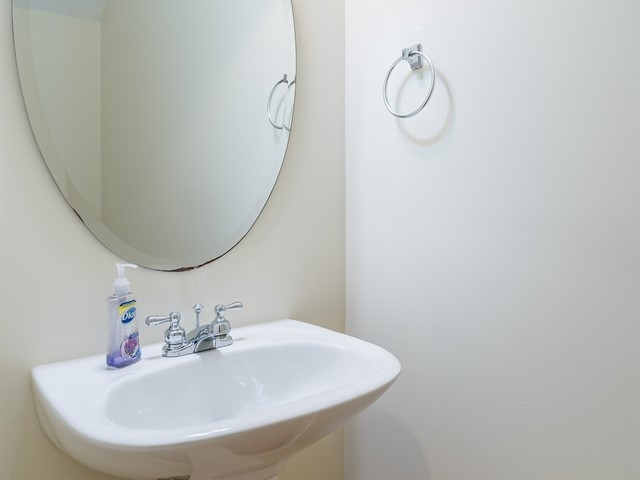5404 Goldenglow Way Raleigh, NC 27606 - Photo 13 of 28 Powder Room