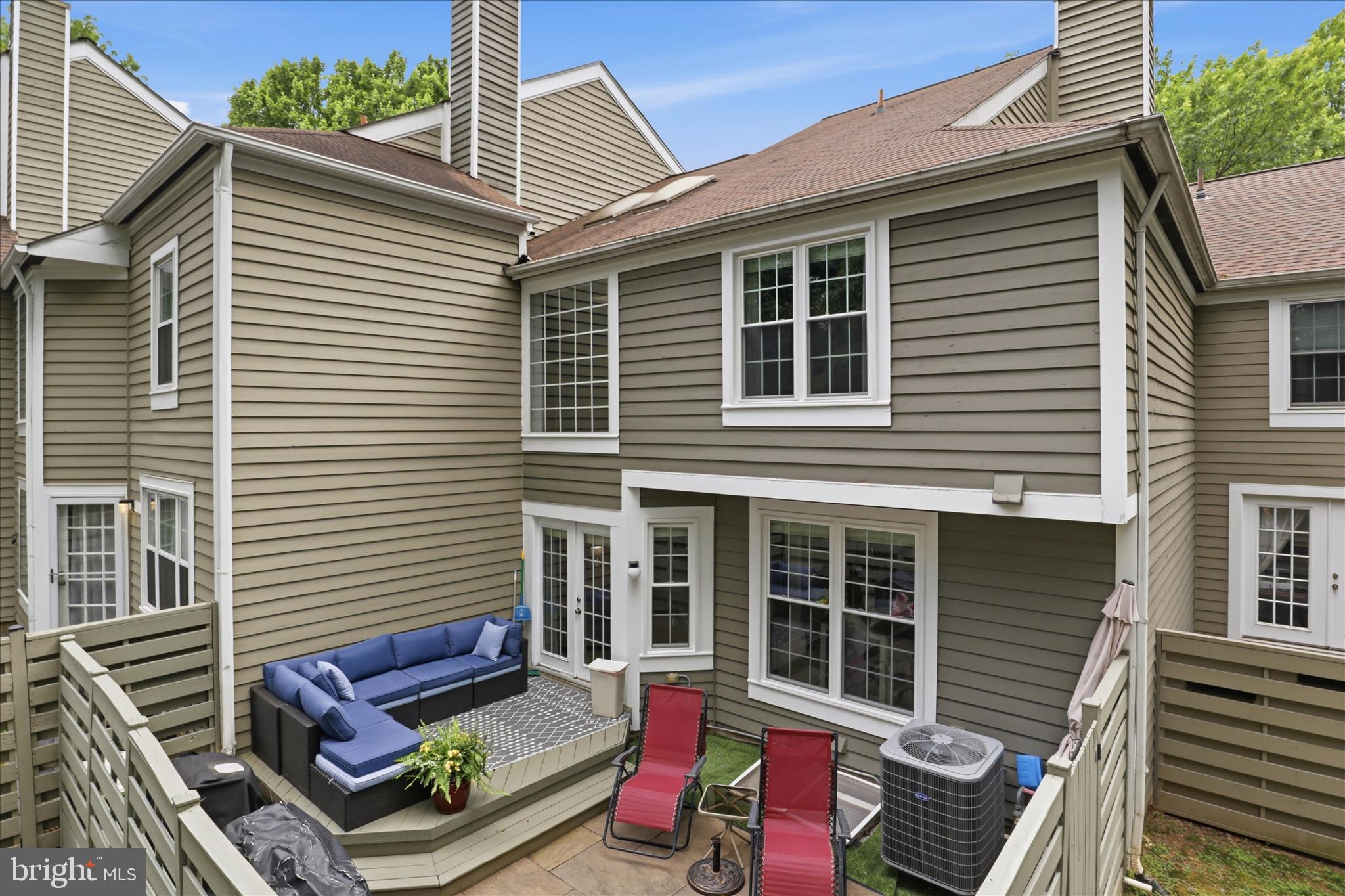 11757 Arbor Glen Way Reston, VA 20194 - Photo 37 of 60