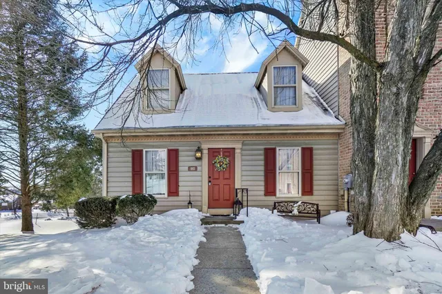 $209,900 | 1110 Skyview Drive, Unit 1110, York, PA 17406