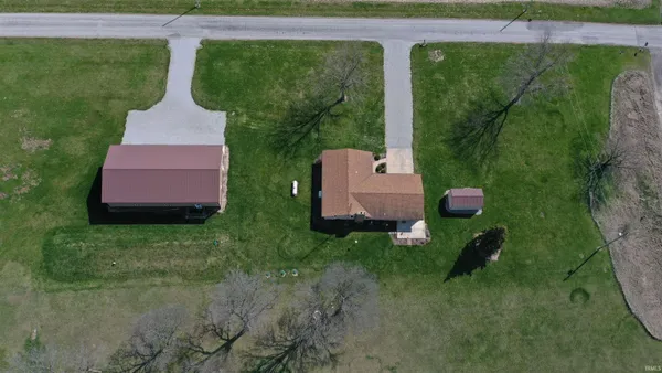 22825 Kammeyer Road, Woodburn, IN 46797