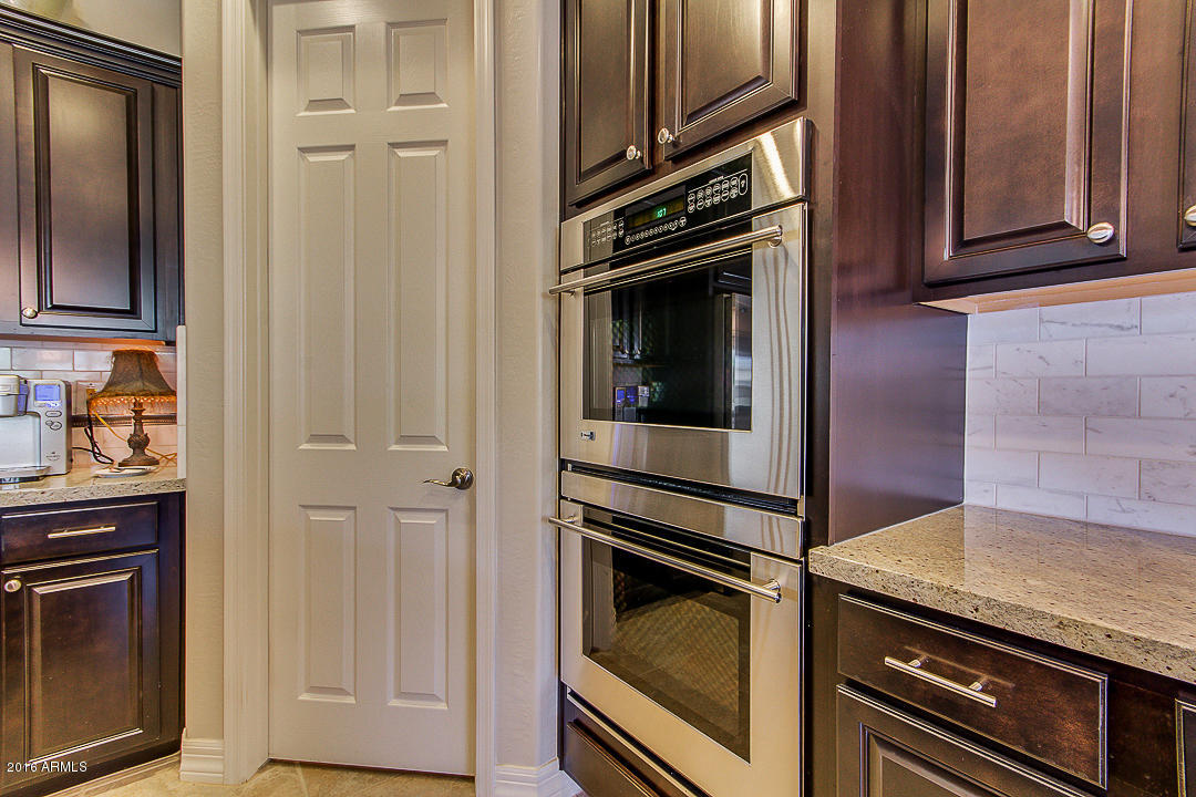 2834 East Warbler Road Gilbert, AZ 85297 - Photo 26 of 63 Double ovens