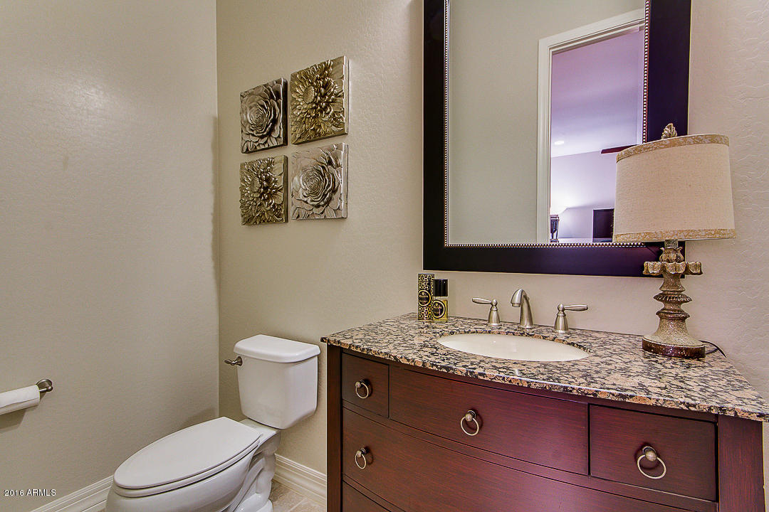 2834 East Warbler Road Gilbert, AZ 85297 - Photo 41 of 63 Powder room