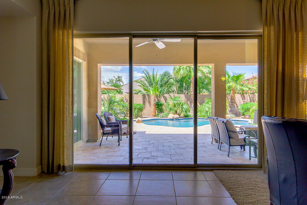 2834 East Warbler Road Gilbert, AZ 85297 - Photo 50 of 63 Let the outdoors in