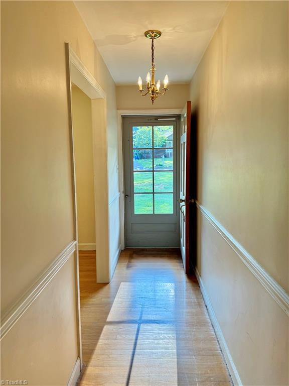 2541 Weymoth Road Winston-Salem, NC 27103 - Photo 7 of 50 Gallery Image 7