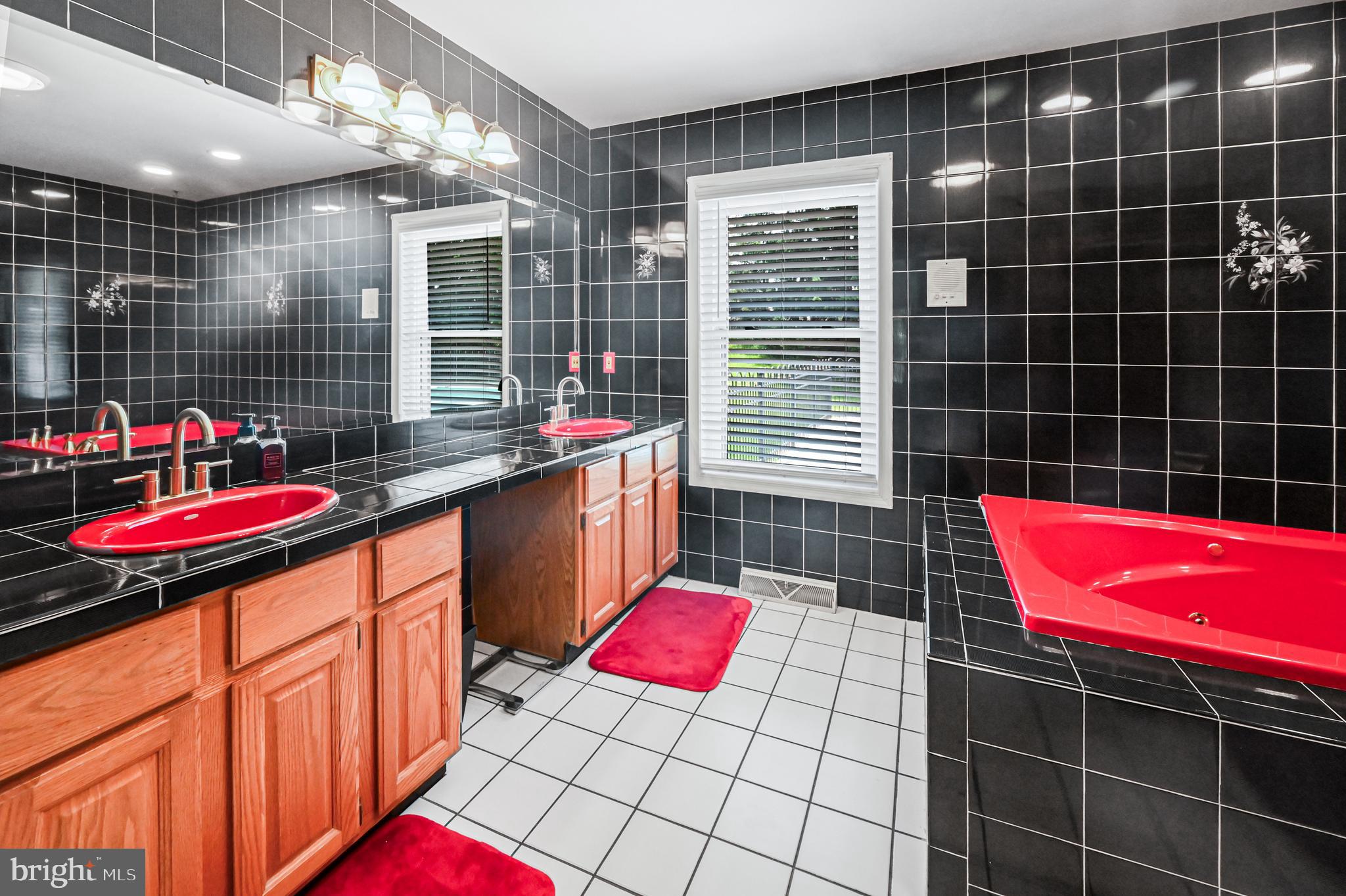 2265 Baker Road York, PA 17408 - Photo 25 of 49 Gallery Image 25
