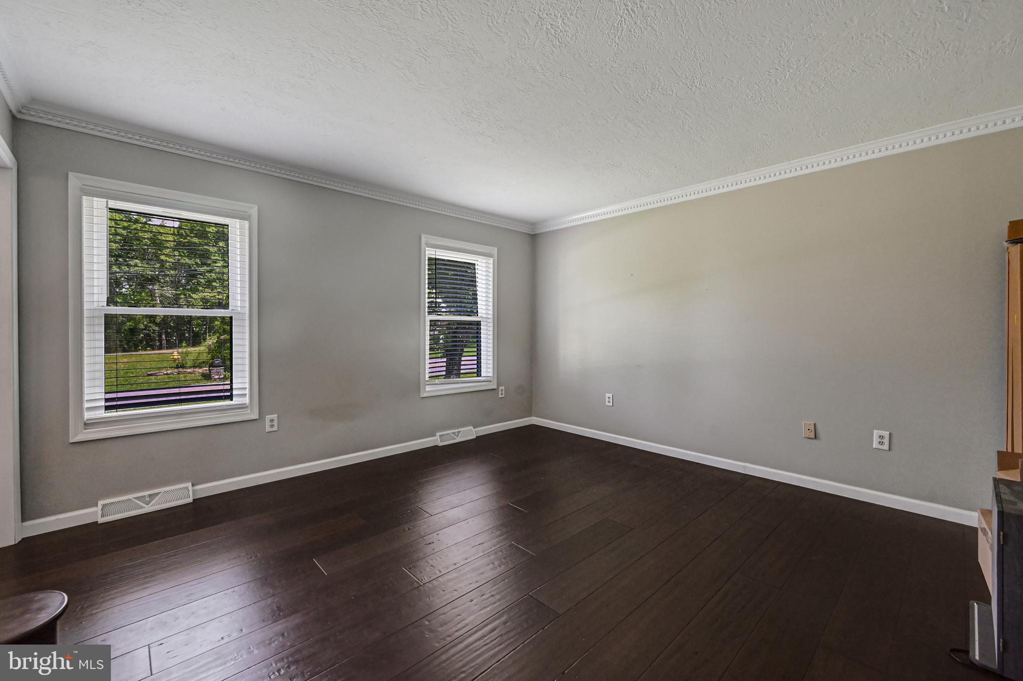 2265 Baker Road York, PA 17408 - Photo 7 of 49 Gallery Image 7
