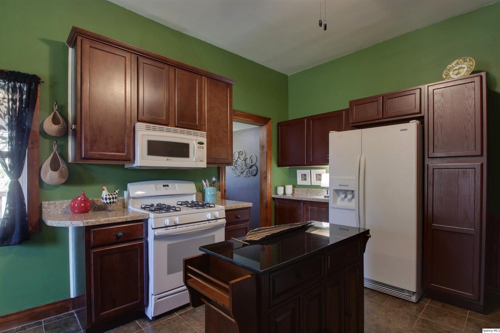 636 South 16th Street Quincy, IL 62301 - Photo 17 of 22