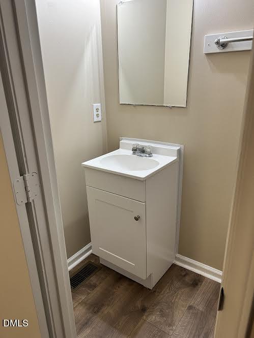 28 Xebec Way Raleigh, NC 27606 - Photo 4 of 14 C5E6F7B6-BA2D-4957-87DB-C60F76180913
