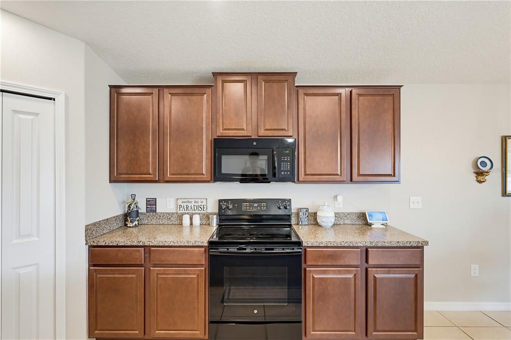 2202 4th Street Southwest Ruskin, FL 33570 - Photo 8 of 25