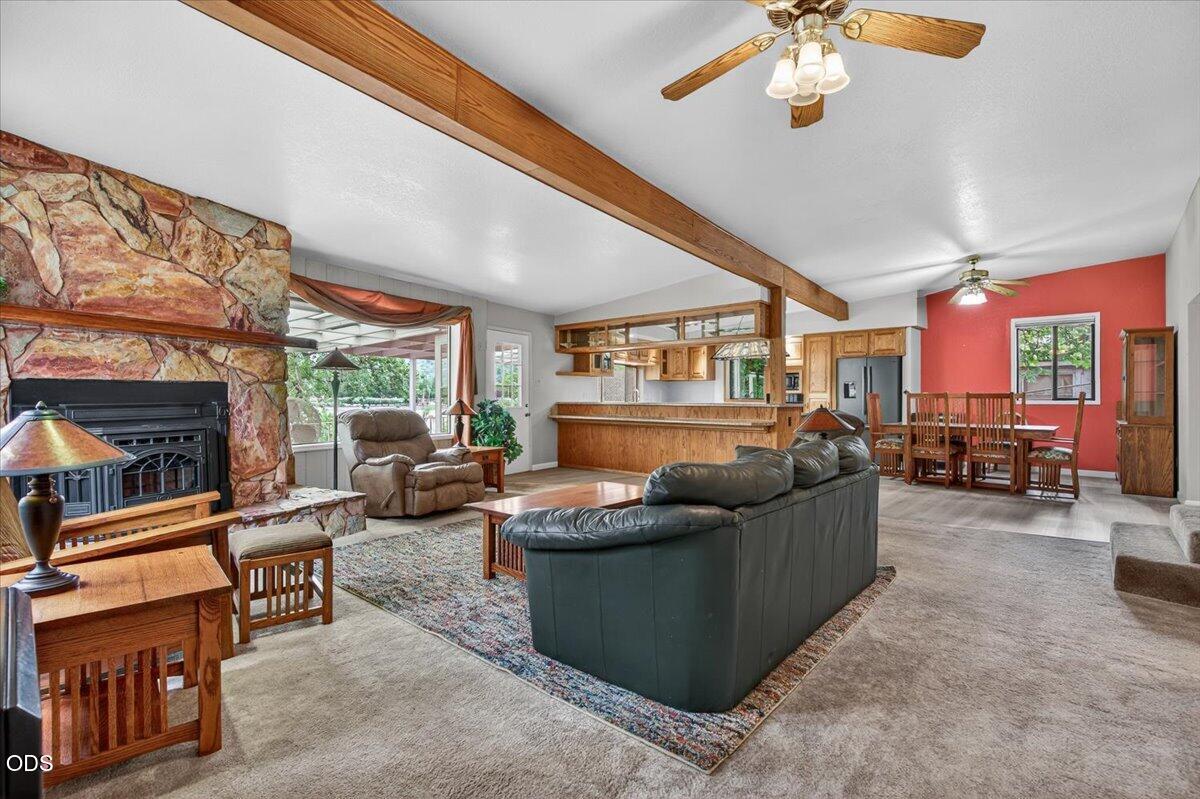 2204 Lampman Road Gold Hill, OR 97525 - Photo 10 of 54
