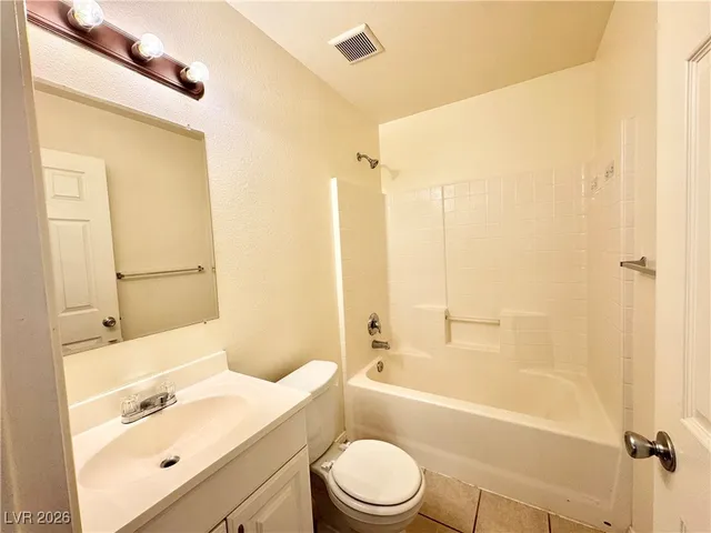 $1,300 | 1070 Potro Drive, Unit 1, Pahrump, NV 89048