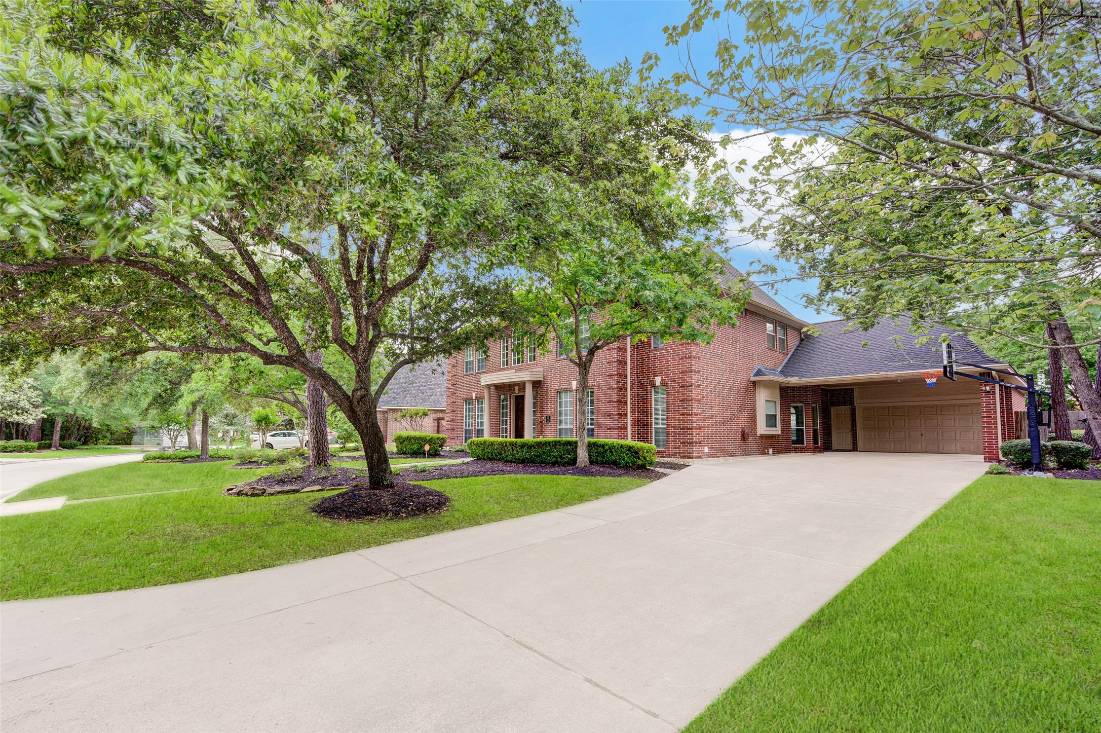 11 East Wedgemere Circle Spring, TX 77381 - Photo 4 of 49