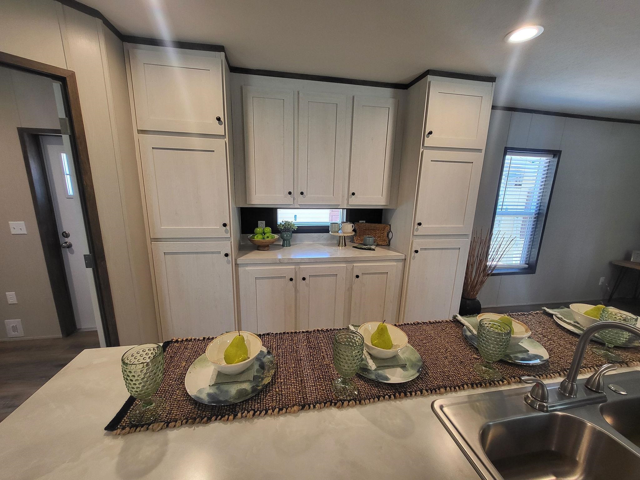 148 Holly Berry Way Fruita, CO 81521 - Photo 6 of 19 a close view of light fixtures