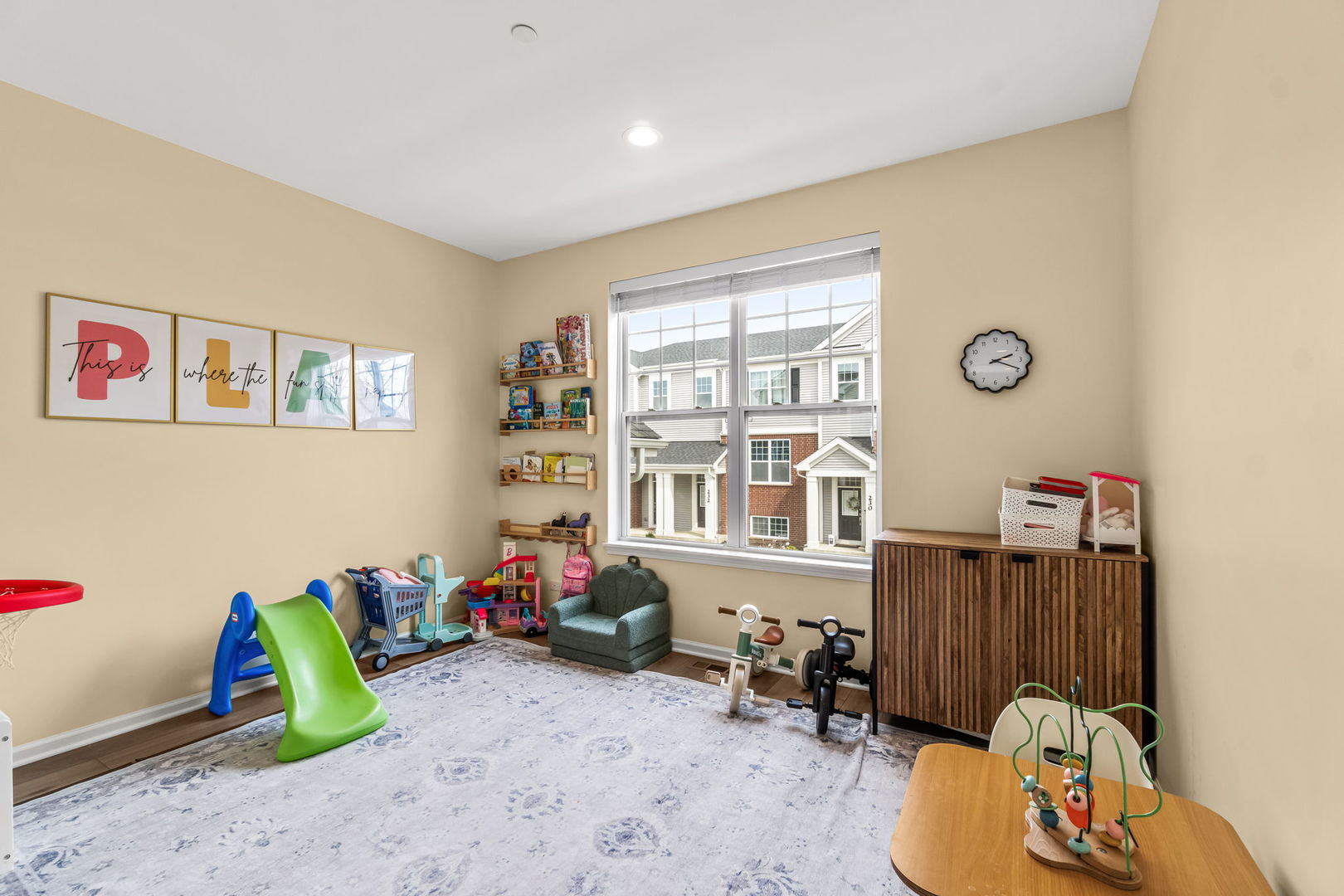 218 Timberleaf Circle Roselle, IL 60172 - Photo 13 of 33