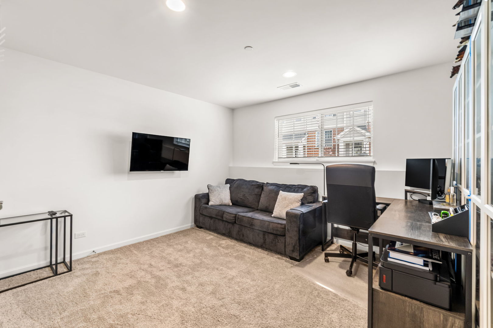 218 Timberleaf Circle Roselle, IL 60172 - Photo 24 of 33