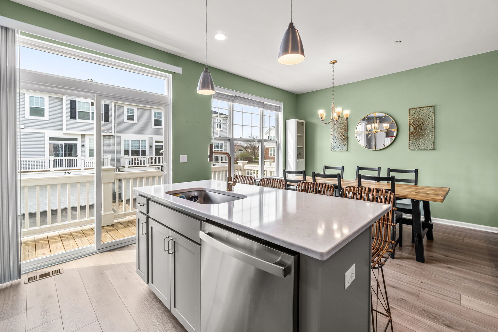 218 Timberleaf Circle Roselle, IL 60172 - Photo 10 of 33