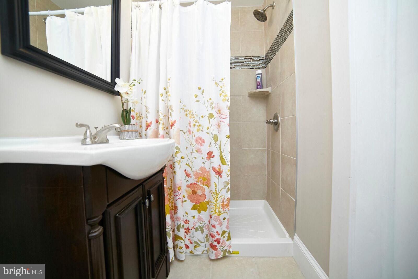 56 Broadship Road Baltimore, MD 21222 - Photo 24 of 30 Bath
