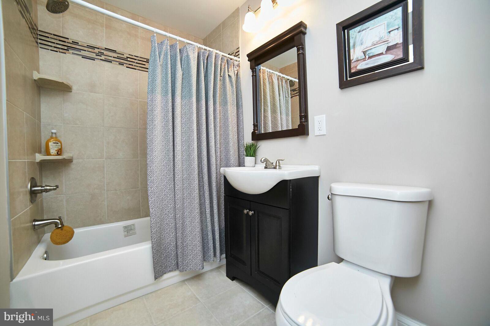 56 Broadship Road Baltimore, MD 21222 - Photo 25 of 30 Bath