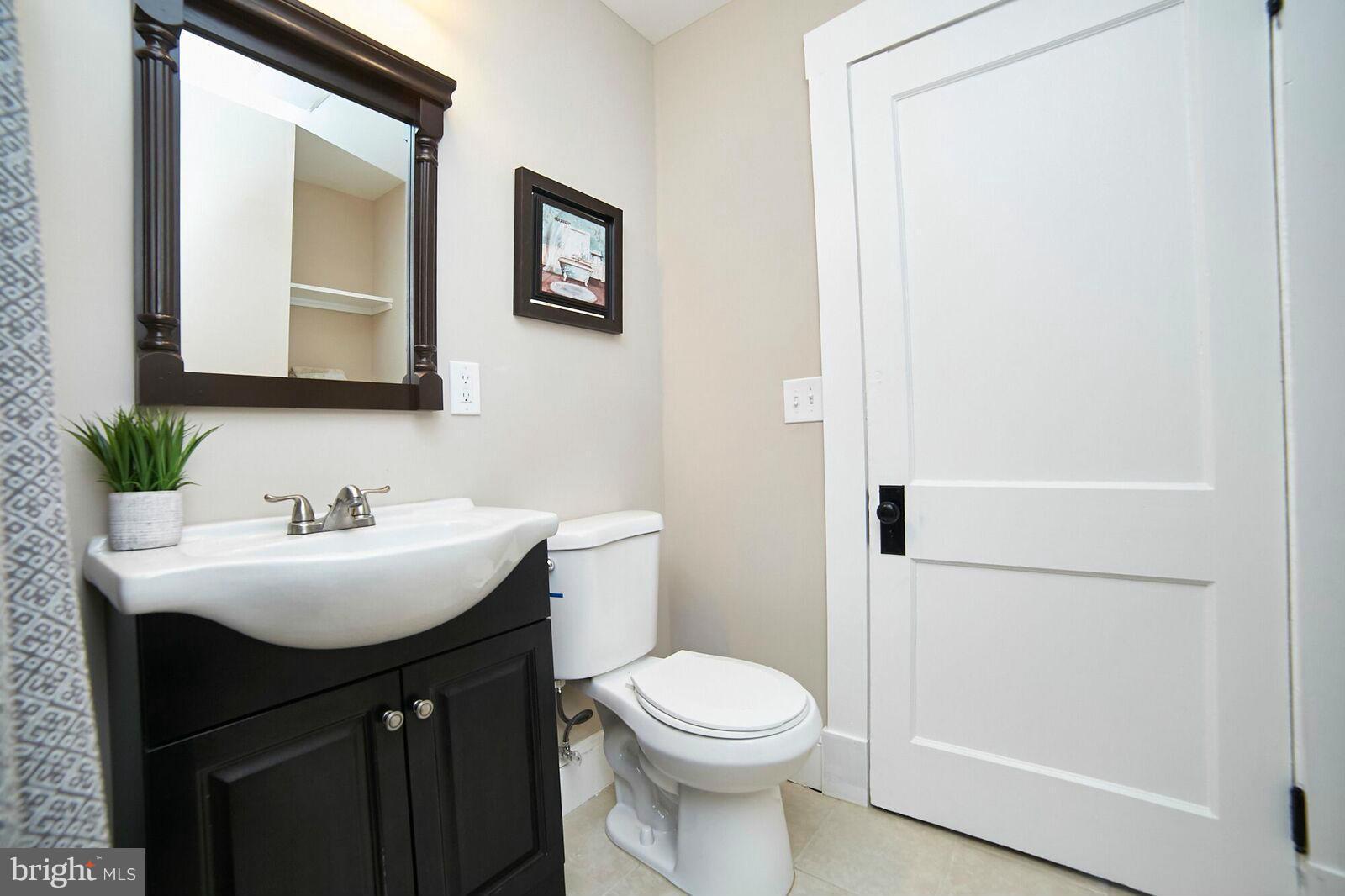 56 Broadship Road Baltimore, MD 21222 - Photo 26 of 30 Bath