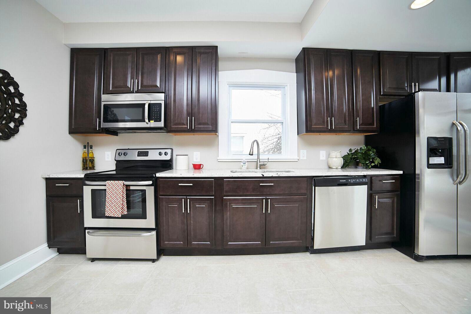 56 Broadship Road Baltimore, MD 21222 - Photo 8 of 30 Kitchen