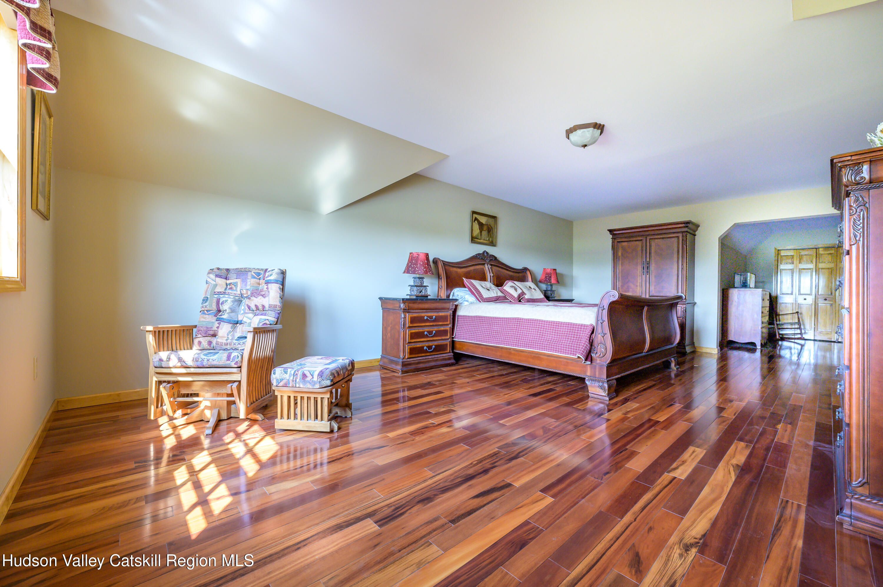 520 Ridge Road Stuyvesant, NY 12156 - Photo 26 of 68 a living room with furniture and a wooden floor