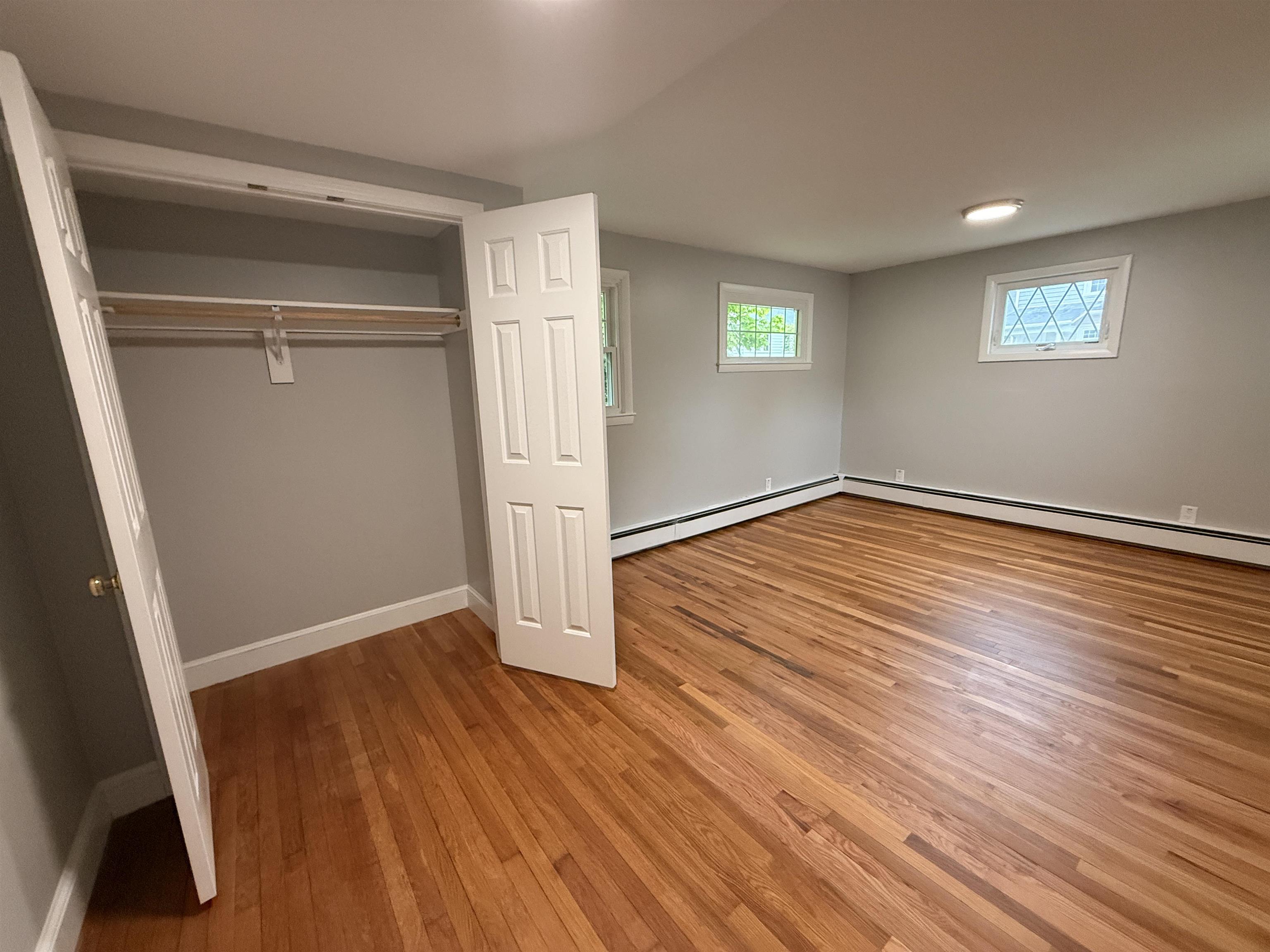 406 East High Street Manchester, NH 03104 - Photo 22 of 49