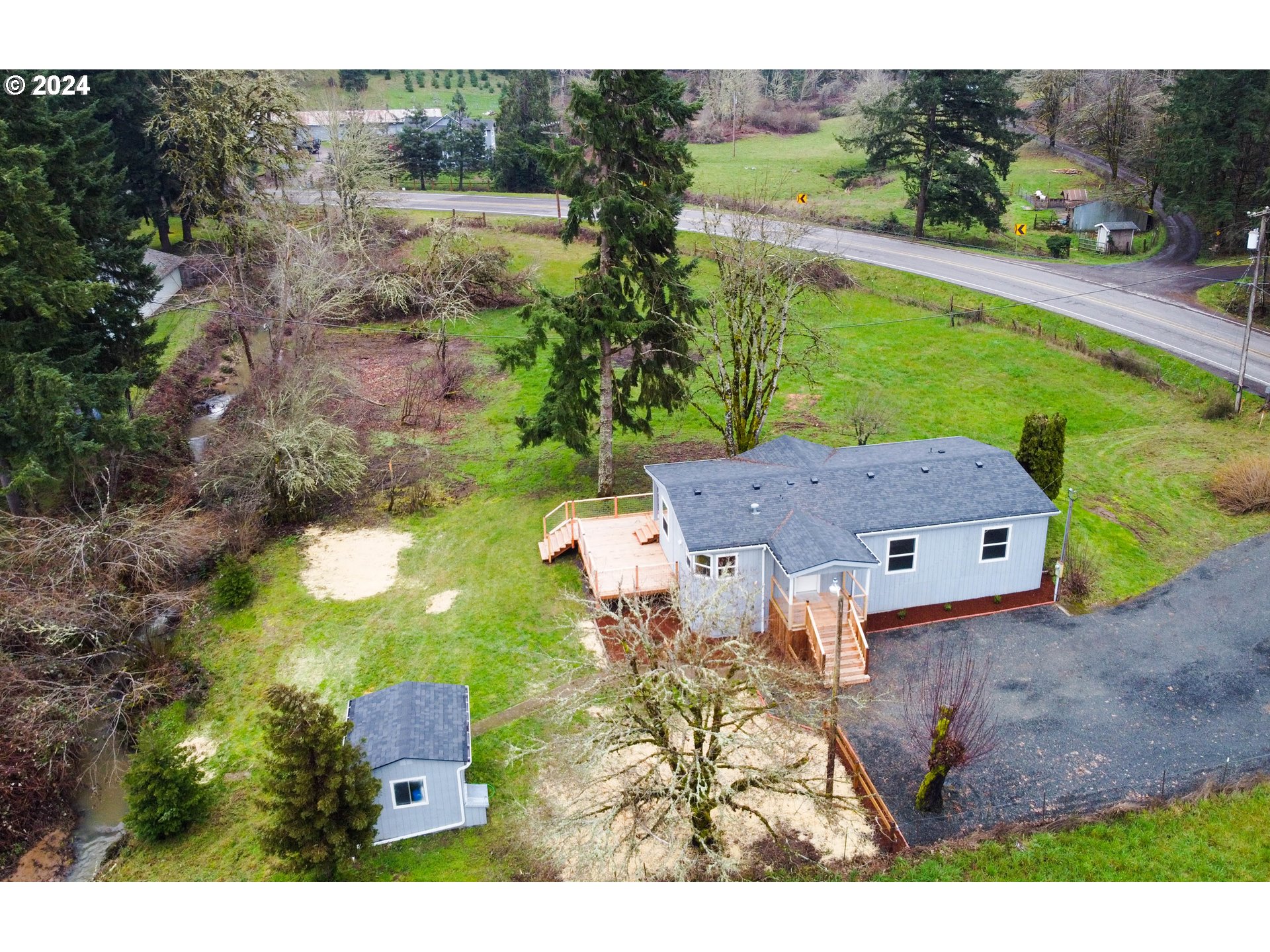 28157 Cottage Grove Lorane Road Cottage Grove, OR 97424 - Photo 30 of 33 an aerial view of a house with outdoor space
