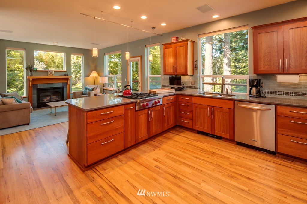 4205 Harrison Street Bellingham, WA 98229 - Photo 4 of 25 Gallery Image 4