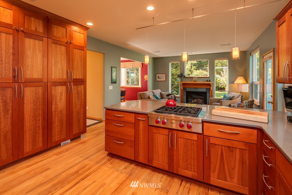 4205 Harrison Street Bellingham, WA 98229 - Photo 5 of 25 Gallery Image 5