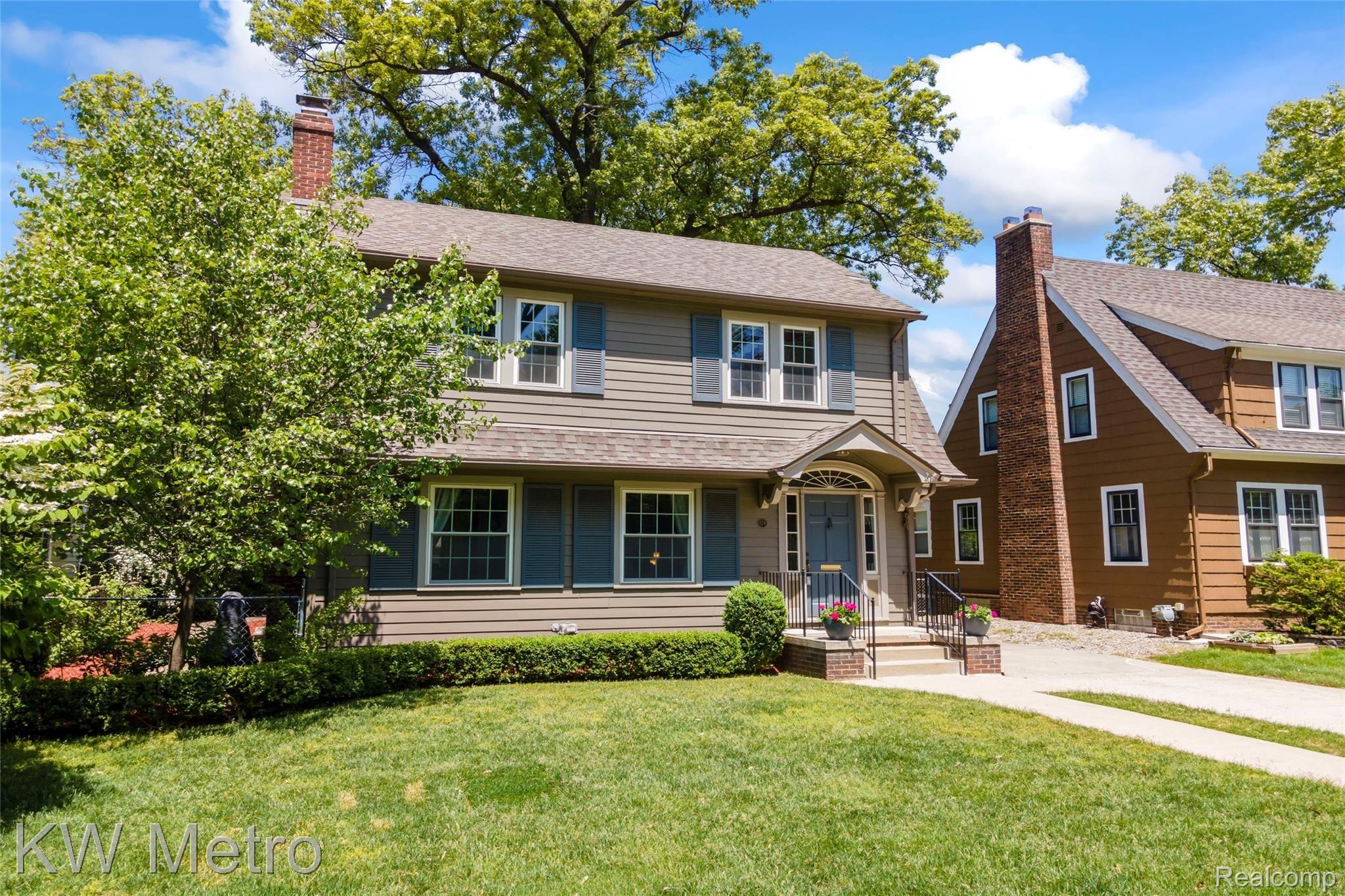 124 Cambridge Boulevard Pleasant Ridge, MI 48069 - Photo 38 of 54 DJI_0920.jpg