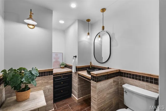 $1,650,000 | 2209 Ridgley Woods Drive, Clarkson Valley, MO 63005