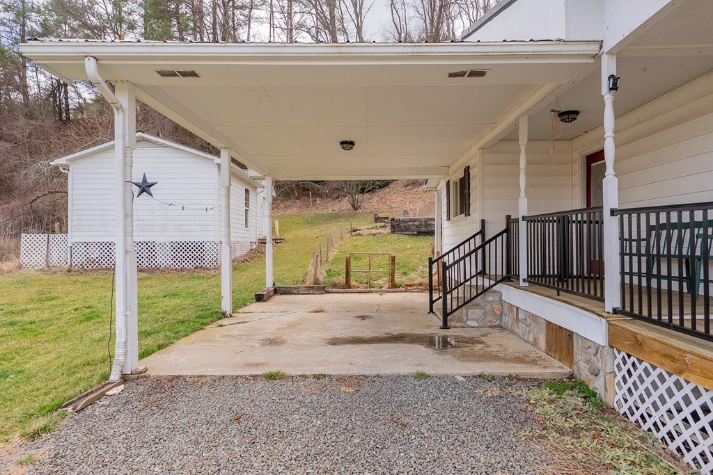2060 Delhart Road Galax, VA 24333 - Photo 48 of 73 Gallery Image 48