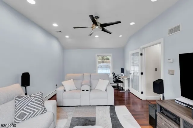 $449,900 | 381 Center Street, Phillipsburg, NJ 08865