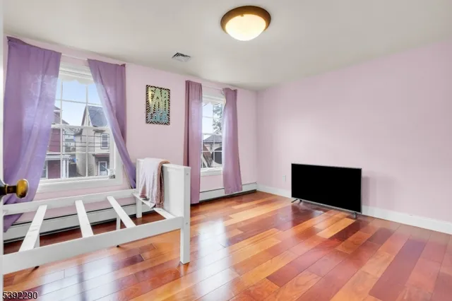 $449,900 | 381 Center Street, Phillipsburg, NJ 08865