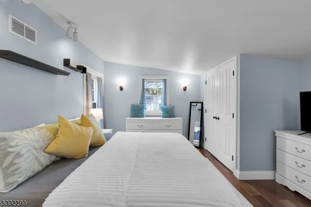 $449,900 | 381 Center Street, Phillipsburg, NJ 08865