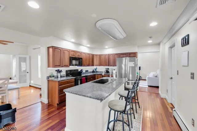 $449,900 | 381 Center Street, Phillipsburg, NJ 08865