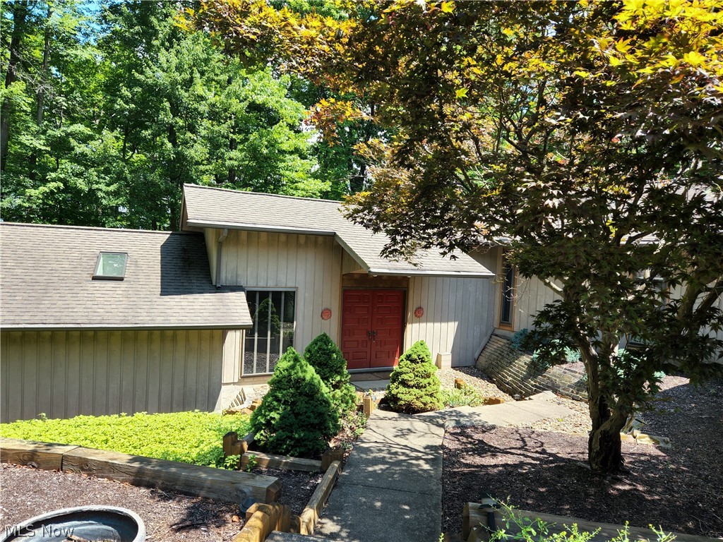 17036 Ridge Point Circle Strongsville, OH 44136 - Photo 2 of 35 Gallery Image 2