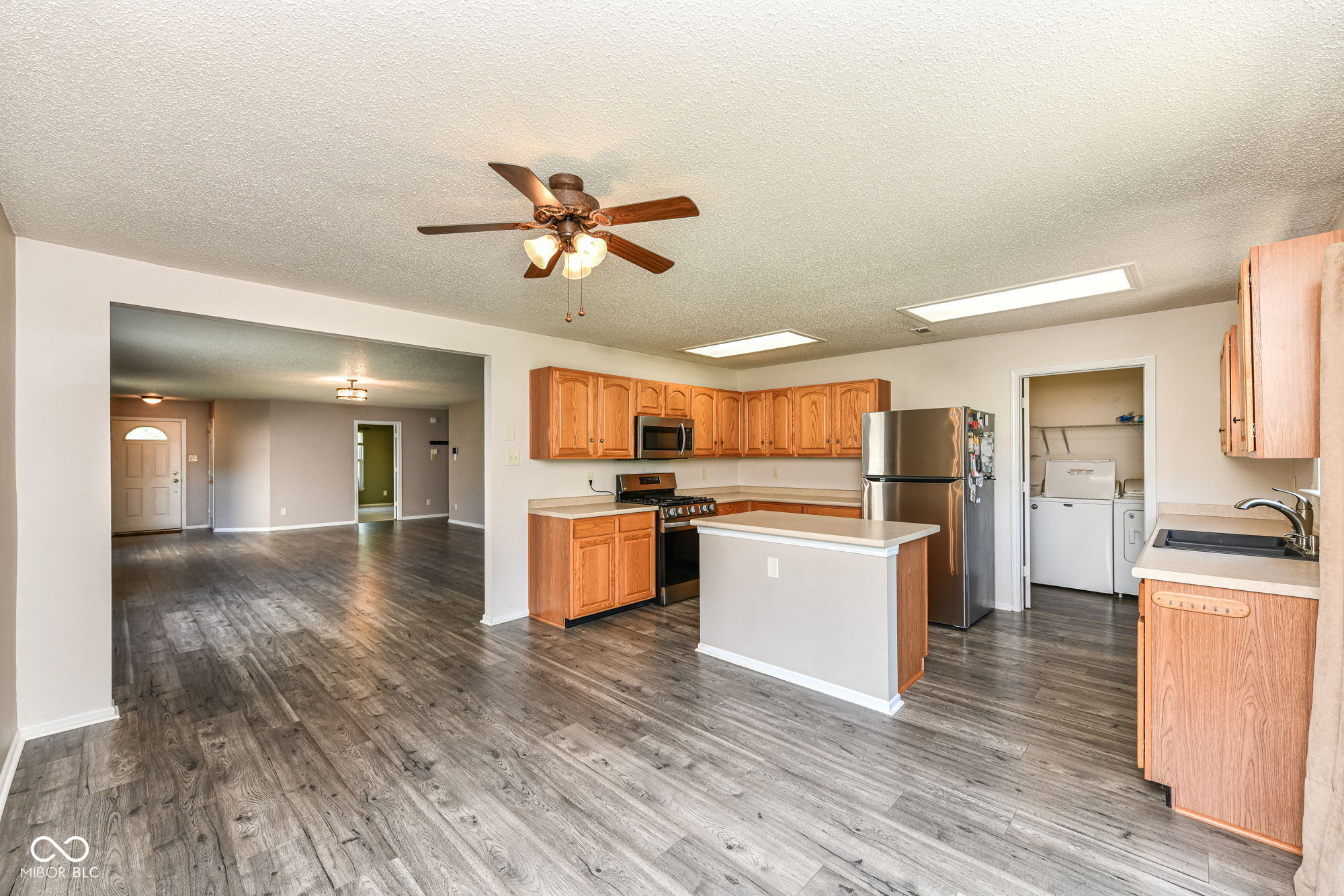 6864 Merritt Ridge Way Avon, IN 46123 - Photo 12 of 40