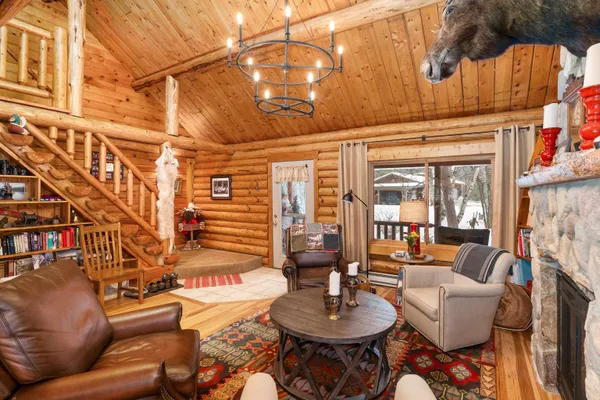 $850,000 | 3296 North Little Alden Lake Road, Duluth, MN 55803