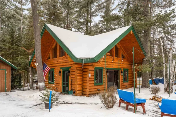 $850,000 | 3296 North Little Alden Lake Road, Duluth, MN 55803