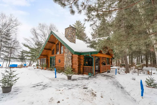 $850,000 | 3296 North Little Alden Lake Road, Duluth, MN 55803
