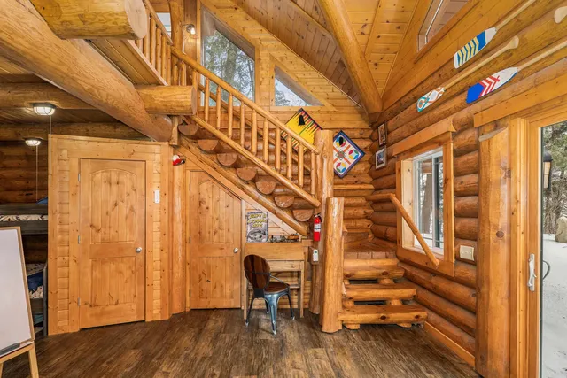 $850,000 | 3296 North Little Alden Lake Road, Duluth, MN 55803