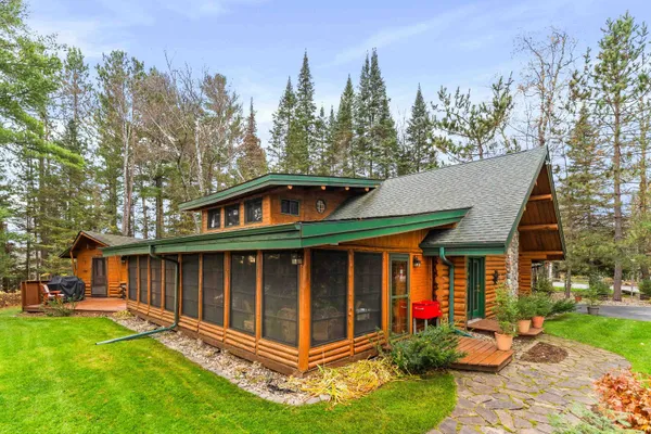 $850,000 | 3296 North Little Alden Lake Road, Duluth, MN 55803
