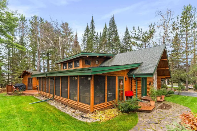 $850,000 | 3296 North Little Alden Lake Road, Duluth, MN 55803