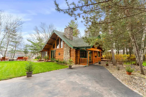 $850,000 | 3296 North Little Alden Lake Road, Duluth, MN 55803
