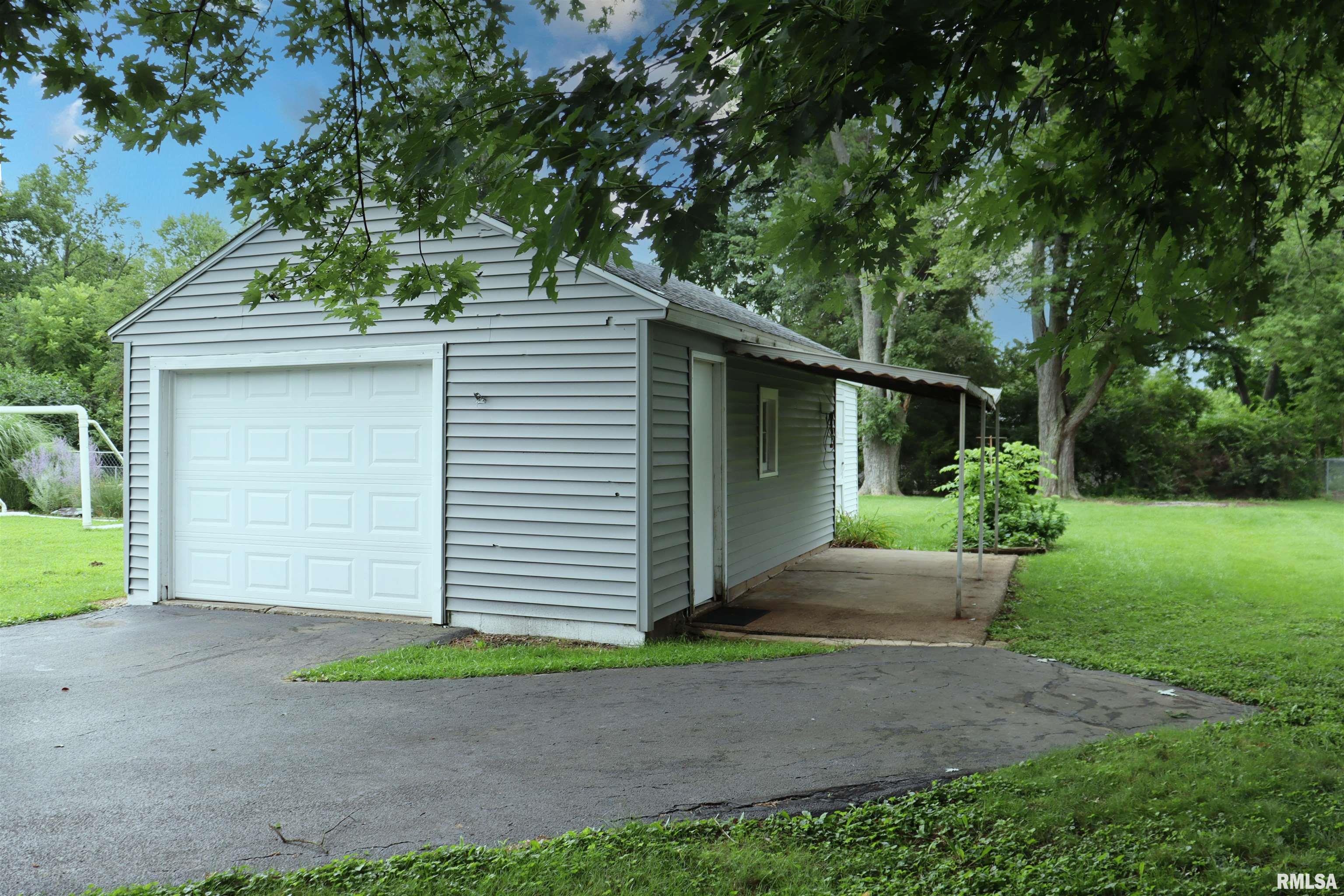 1008 McMullen Road Bartonville, IL 61607 - Photo 4 of 36 Gallery Image 4