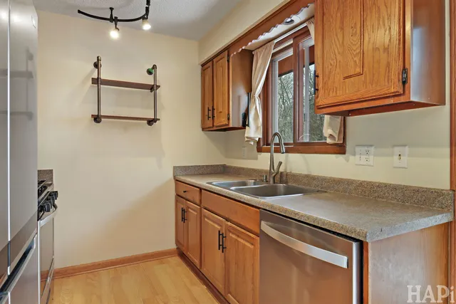 $225,000 | 1001 Greglynn Street, Machesney Park, IL 61115